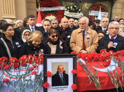 Eski Başkan Kazım Kolcuoğlu İçin İstanbul Barosu'nda Tören Düzenlendi