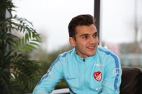 İNŞAAT ŞİRKETİ - Metehan Güçlü Açıklaması 'Millî Formayla Kalpten Oynuyorum'