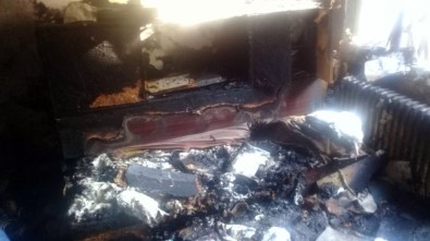 Sarıyer'de 3 Katlı Binada Çıkan Yangının Bilançosu Gün Ağarınca Ortaya Çıktı