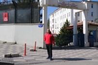 Tek Kollu Milli Kaleci, Afrin'de Teröristlere Karşı Savaşmak İstiyor