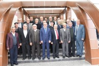 AŞIRET - Vali Deniz Aşiret Liderleriyle Bir Araya Geldi