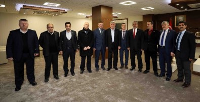 Başkan Karaosmanoğlu, 'İslam Asla Özünden Kopuk Öğretilemez'