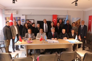 İyi Parti Marmaris İlçe Kongresi Yapıldı