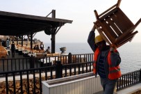 GECEKONDU - Ünlü Restoranda Yıkım Manzaralı Akşam Yemeği