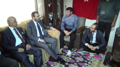 AK Parti Genel Başkanı Yardımcısı Ünal, Afrin Gazisini Ziyaret Etti
