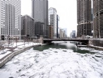 Chicago'yu vuran kar fırtınası etkili olmaya devam ediyor