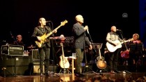 ÖZKAN UĞUR - MFÖ Bursa'da Konser Verdi
