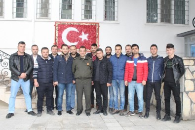 Ayvalık'ta AK Gençlik'ten TSK'ya 'Afrin' Desteği
