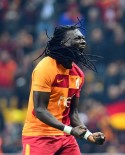 Bafetimbi Gomis, Burak Yılmaz'ı Yakaladı