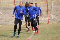 GILBERTO - Evkur Yeni Malatyaspor'da Brezilyalılara Forma Şansı Doğdu