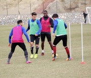 EMANUEL - Evkur Yeni Malatyaspor'da Bursaspor Maçı Hazırlıkları Başladı