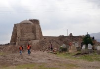 İMAM ABDULLAH - Hasankeyf'te Mezarlar Taşınıyor