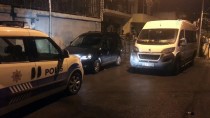 İzmir'de Servis Minibüsüne Silahlı Saldırı Açıklaması 1 Ölü