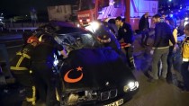 İzmit'te Otomobil Refüje Çarptı Açıklaması 1 Ölü, 1 Yaralı