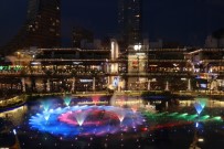 DANS GÖSTERİSİ - Ataşehir'de Sevgililer Günü'nde Havuzda Tango Gösterisi