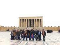 Çukurova Belediyesi 40 Öğrenciyi Anıtkabir'e Gönderdi