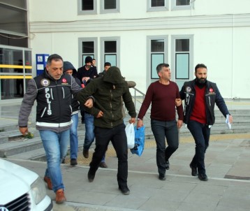 Hatay'da 2 Kilogram Takoz Esrar Ele Geçirildi