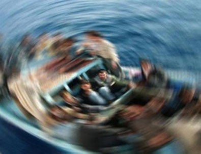 Edirne'de göçmenlerin botu devrildi: 10 kayıp