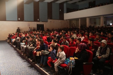 Mardin'de 'Çocuk Gülerse Şehir Güler' Tiyatrosu
