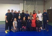 Musa Aydın'dan Kadın Milliler'e Ziyaret