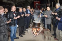 Sakarya'da Köylüler Afrinde Görev Yapan Mehmetçiğe Uğut Tatlısı Hazırlıyor Haberi