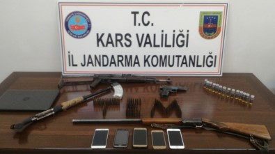 Terör Operasyonunda 11 Gözaltı