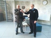 Zabıta Vatandaşa Kaybettiği Anahtarını Buldu