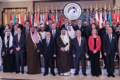 Bakan Çavuşoğlu, Irak'ın Yeniden İmarı Uluslararası Konferansı'nda