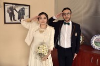 Gelin Ve Damattan Mehmetçiğe Asker Selamı