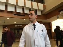 TEDAVİ SÜRECİ - Hafiftaş'ın Ölüm Haberini Alan Sevenleri Hastaneye Akın Etti