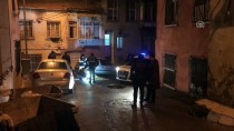 İzmir'de Sokak Ortasında Yanan Genç Kadın Öldü