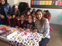 Üniversite Öğrencileri 'Gülümsetti'