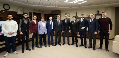 Başkan Karaosmanoğlu  'Muhsin Yazıcıoğlu'nu Rahmetle Anıyorum'