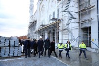 ÇAMLICA CAMİİ - Başkan Uysal, Çamlıca Camii'nde İncelemelerde Bulundu