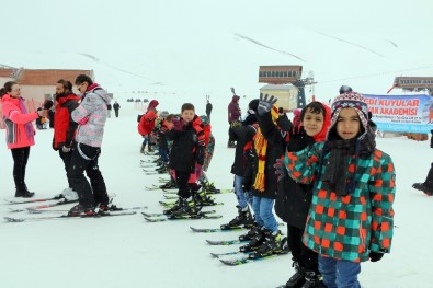 Büyükşehir'den Kayak Akademisi