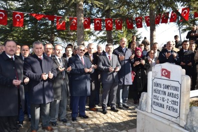 Dünya Şampiyonu Ölüm Yıl Dönümünde Memleketi Tokat'ta Anıldı