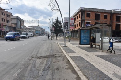 Düzce'de Çukurlar Kapatıldı