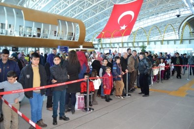 Erzincan Havalimanı'nda Ocak Ayında Binlerce Yolcuya Hizmet Verildi