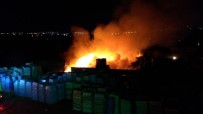 Kocaeli'de Palet Fabrikasında Yangın