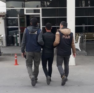 Sosyal Medyadan Terör Propagandasına 5 Gözaltı