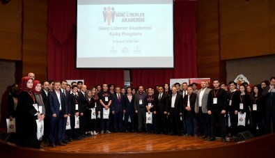 Tuzla'da 'Genç Liderler Akademisi' Kuruldu