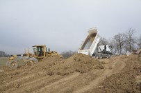 İSTİNAT DUVARI - Körfez'de Üst Yapı Çalışmaları Devam Ediyor