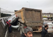 Şile Yolu'nda Hafriyat Kamyonu İki Aracı Ezdi Açıklaması 1 Yaralı