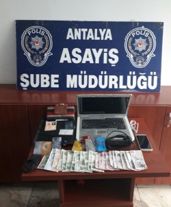 Antalya'da Evden Hırsızlığa 2 Tutuklama