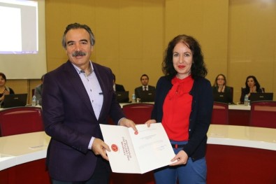 Rektör Bağlı, Akademik Yükseliş Gösteren Öğretim Üyelerini Tebrik Etti
