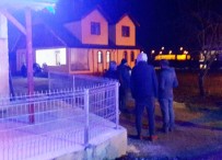 SİLAHLI KAVGA - Sakarya'da Silahlı Kavga Açıklaması 2 Ölü, 2 Yaralı