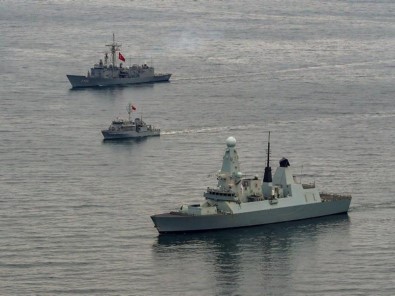 Türk Donanması Karadeniz'de Müttefikleri İle Tam Uyum İçinde