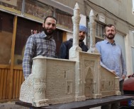 MINYATÜR - Çifte Minarenin Minyatürüne Paha Biçilemiyor