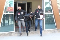LÜKS OTOMOBİL - Kocaeli'de Çaldılar, İstanbul'da Yakalandılar