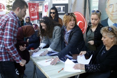 MHP'li Kadınlardan İmza Kampanyası
